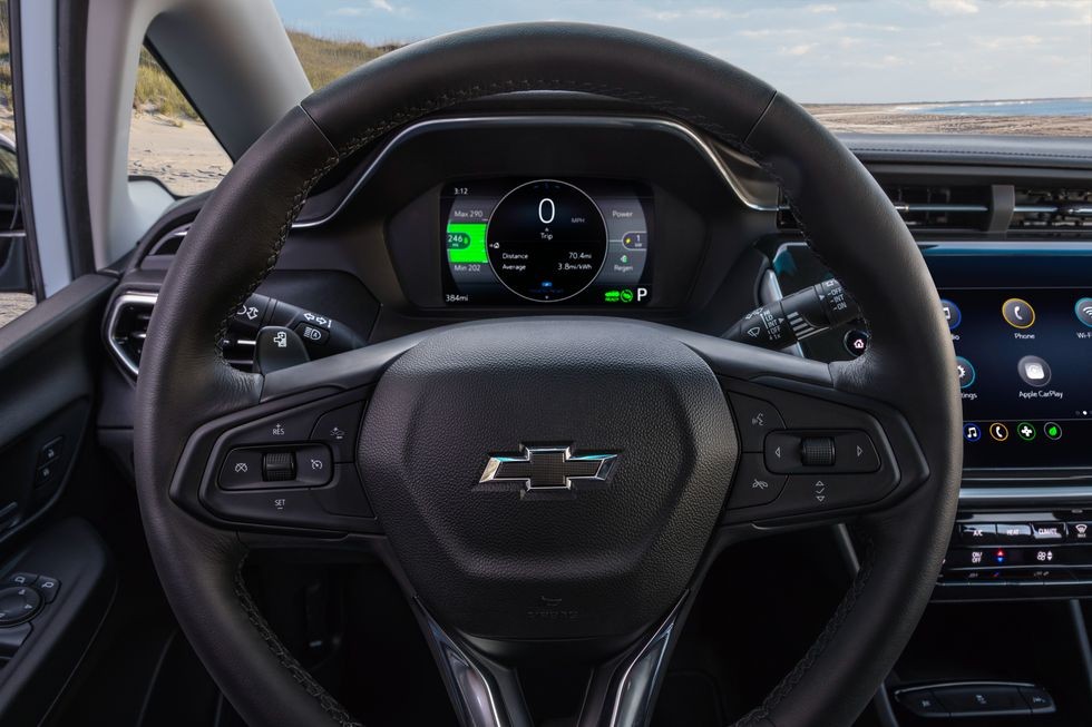 Soi chi tiết Chevrolet Bolt EV 2022: SUV thuần điện hạng C “đồng điệu” với Vinfast VF e34