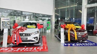 So sánh các phiên bản xe Suzuki Ertiga Hybrid 2023: Bản nào tiết kiệm nhiên liệu nhất?