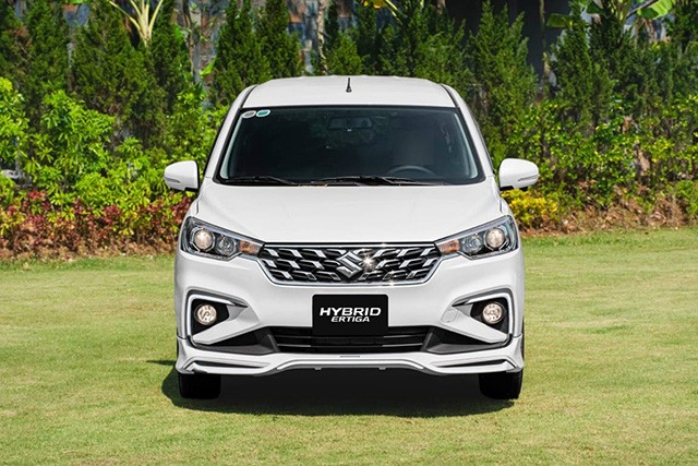 Suzuki Ertiga Hybrid sử dụng động cơ khác biệt nhất phân khúc và mức tiêu hao nhiên liệu tốt nhất.