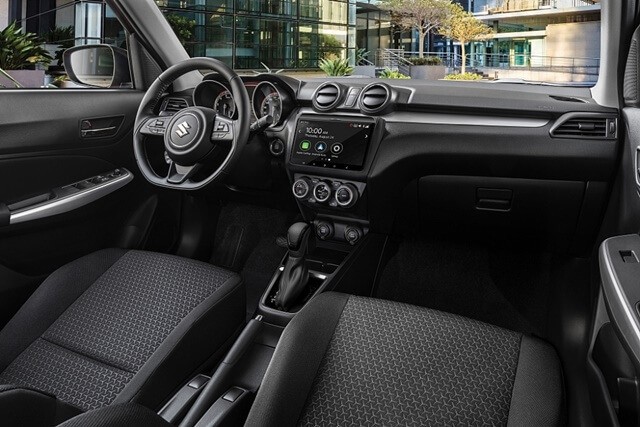 Nội thất của Suzuki Swift được trang bị màn hình cảm ứng 10 inch