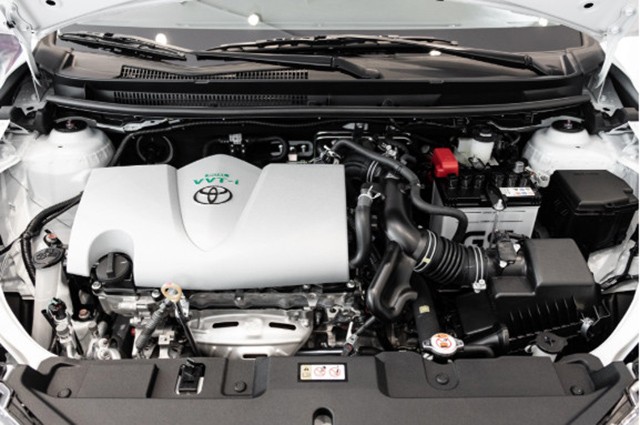 Cả 3 phiên bản của Toyota Vios 2023 vẫn giữ nguyên trang bị động cơ. Cụ thể, 3 phiên bản cùng sử dụng cỗ máy 2NR-FE 1.5L Dual VVT-I giúp sinh công suất 106 mã lực và 140 Nm mô men xoắn.