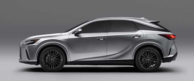Lexus RX 350, khách hàng cũng cảm nhận được sự sang trọng, cao cấp với dáng vẻ liền mạch trong thiết kế.