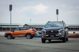 So sánh Mitsubishi Xpander Cross 2023 và Toyota Veloz Cross 2023: Bằng giá chọn xe nào?