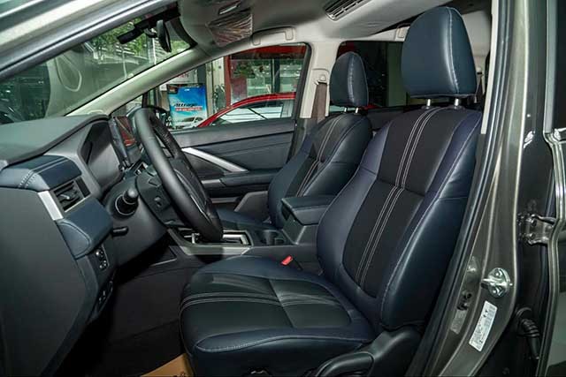 Chất liệu ghế trên Mitsubishi Xpander Cross 2023 đã được bọc da hoàn toàn mang đến sự hiện đại, chỉn chu hơn trong thiết kế của mẫu xe này. 
