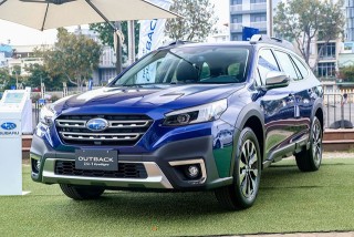 So sánh Subaru Outback và Ford Explorer: Chọn cảm giác lái hay rộng rãi?
