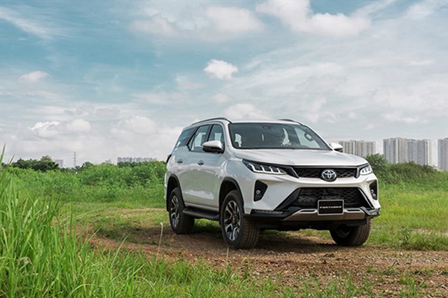 Từng là cái tên “bất khả chiến bại” ở Việt Nam từ năm 2018 đổ về trước, nhưng do chậm thay đổi, Toyota Fortuner đã không còn giữ được vị thế. 